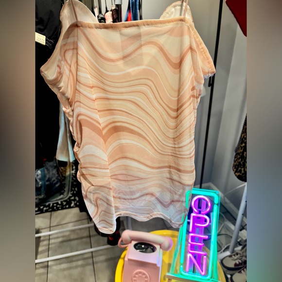 Y2K Pink Ruched Cap Sleeve Blouse - Picture 2 of 3